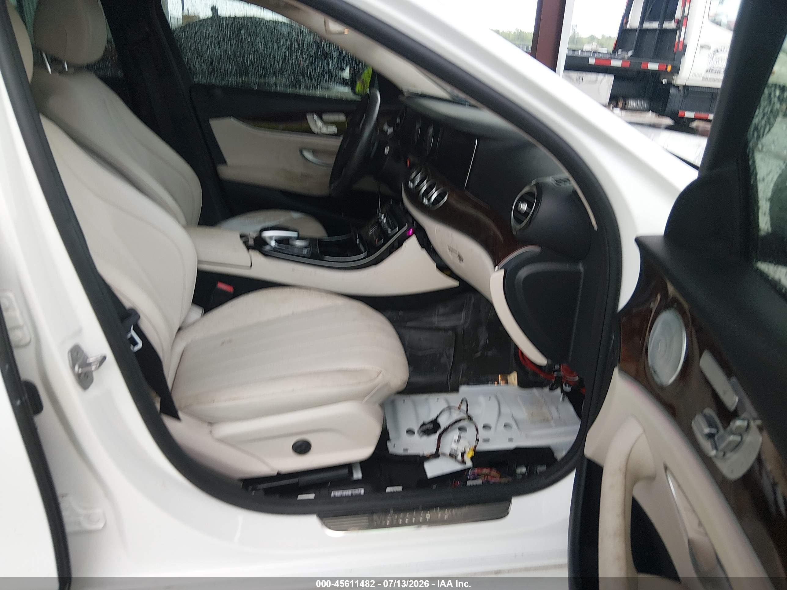 2017 MERCEDES-BENZ E 300 E300