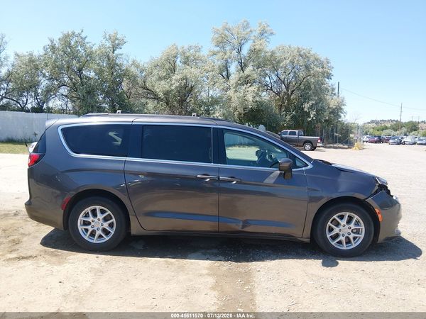 2020 CHRYSLER VOYAGER LXI