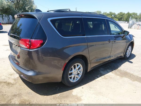 2020 CHRYSLER VOYAGER LXI