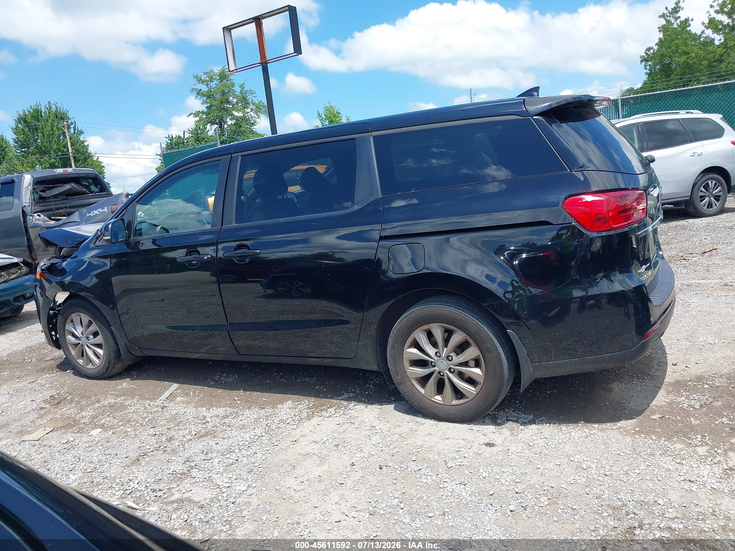 2020 KIA SEDONA LX