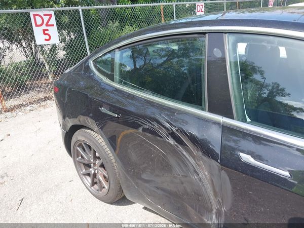 2018 TESLA MODEL 3 LONG RANGE/MID RANGE