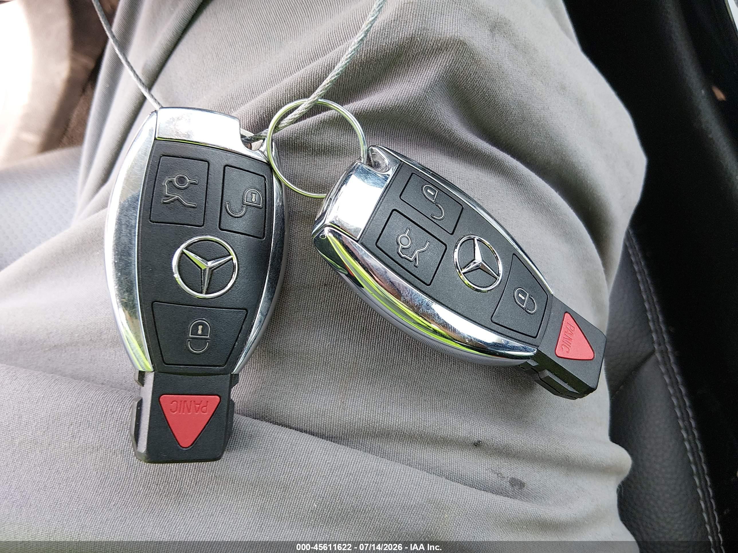 2016 MERCEDES-BENZ C 300 C300-4M