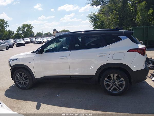 2021 KIA SELTOS S
