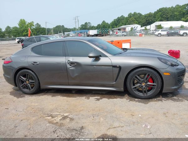 2013 PORSCHE PANAMERA 4