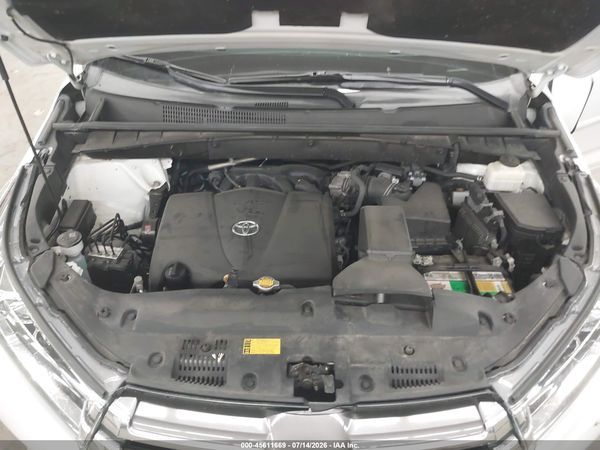 2017 TOYOTA HIGHLANDER LIMITED