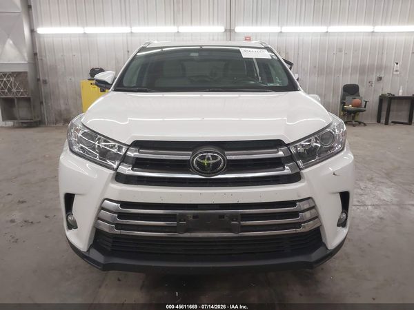 2017 TOYOTA HIGHLANDER LIMITED