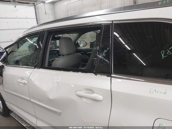 2017 TOYOTA HIGHLANDER LIMITED