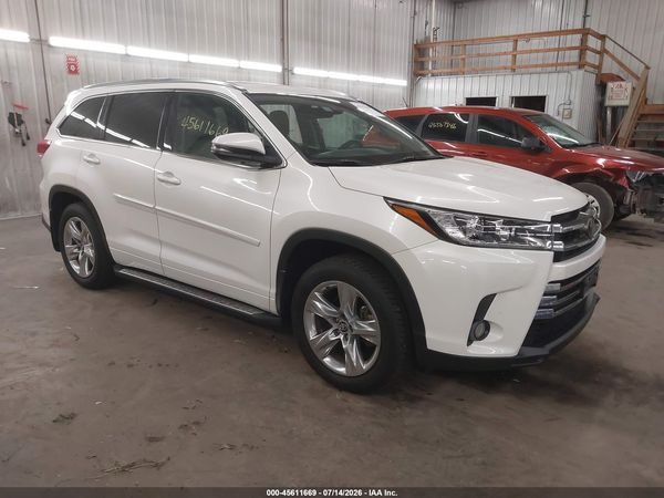 2017 TOYOTA HIGHLANDER LIMITED