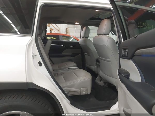 2017 TOYOTA HIGHLANDER LIMITED