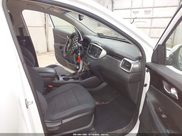 2019 KIA SORENTO 2.4L LX