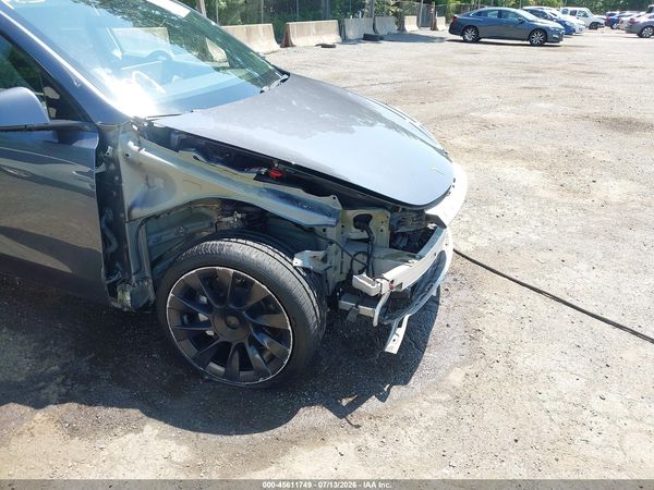 2020 TESLA MODEL Y