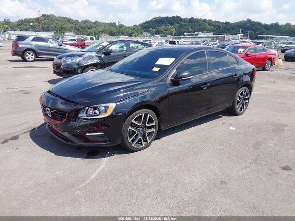 2018 VOLVO S60 T5 DYNAMIC