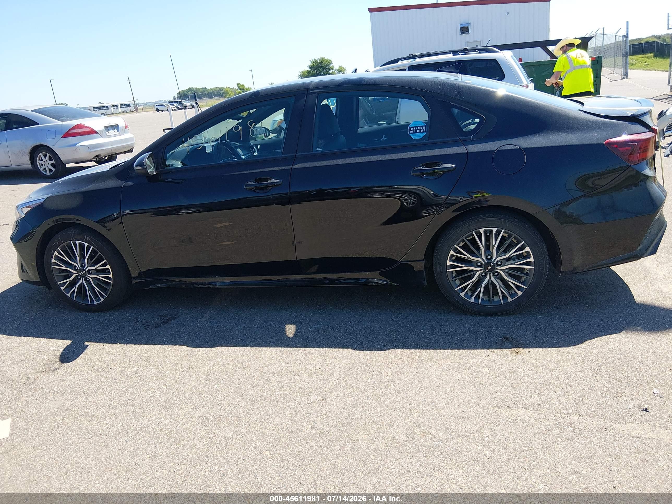 2023 KIA FORTE GT-LINE