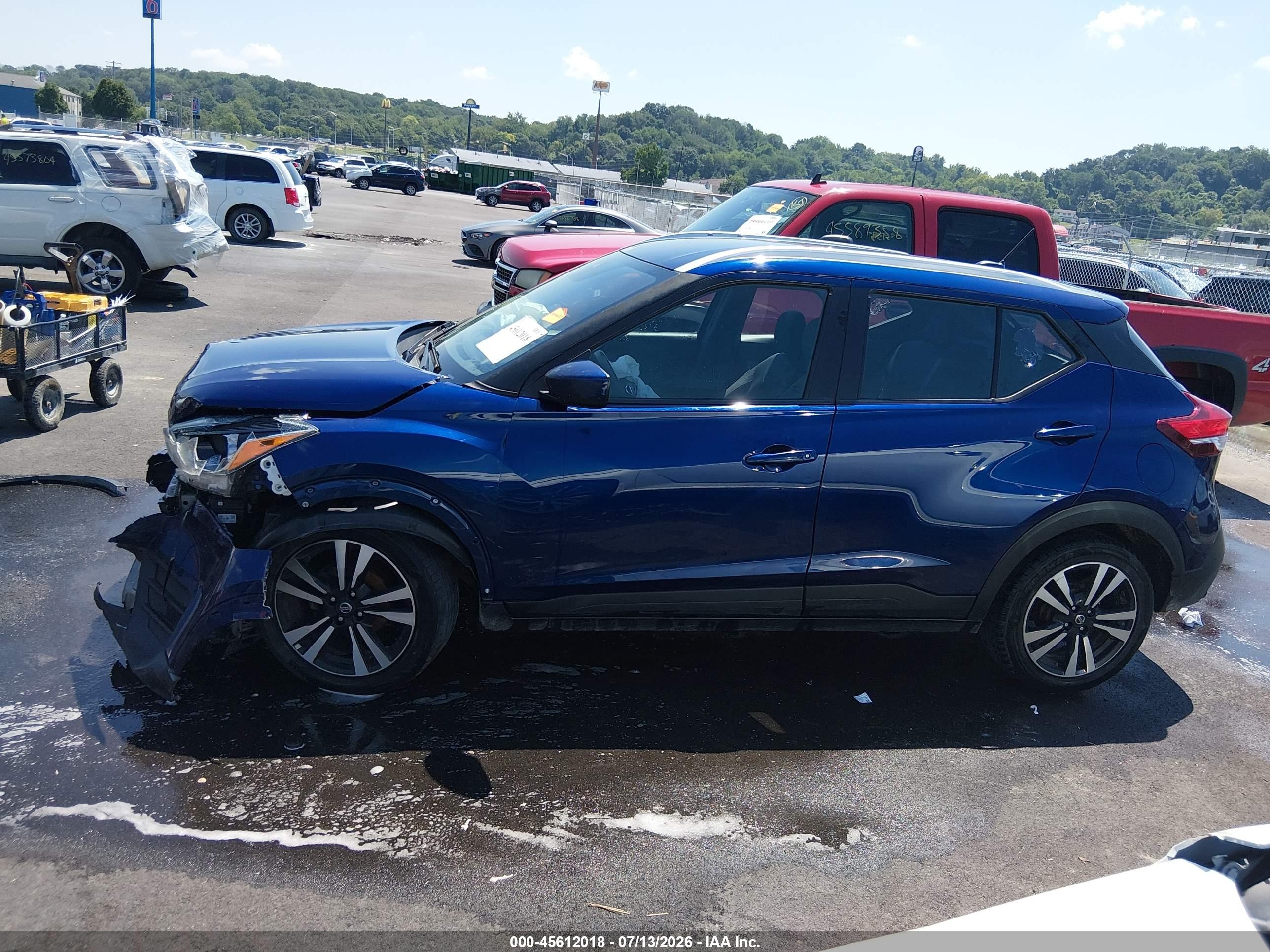 2020 NISSAN KICKS SV XTRONIC CVT