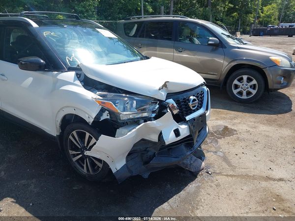 2020 NISSAN KICKS SV XTRONIC CVT — I6