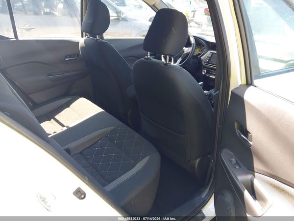 2020 NISSAN KICKS SV XTRONIC CVT — I8