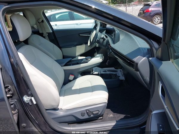 2022 KIA EV6 WIND