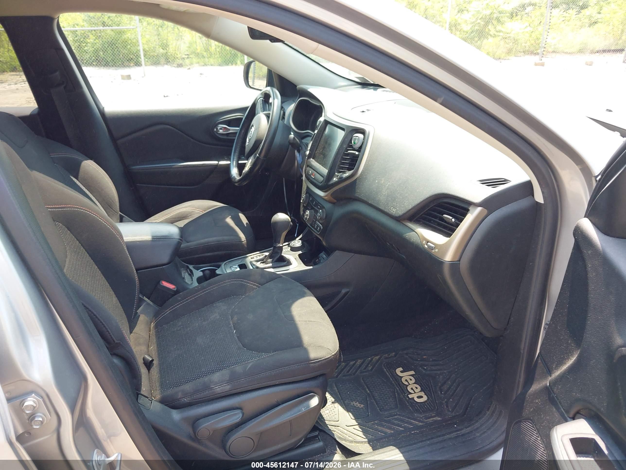 2016 JEEP CHEROKEE LATITUDE 4X4