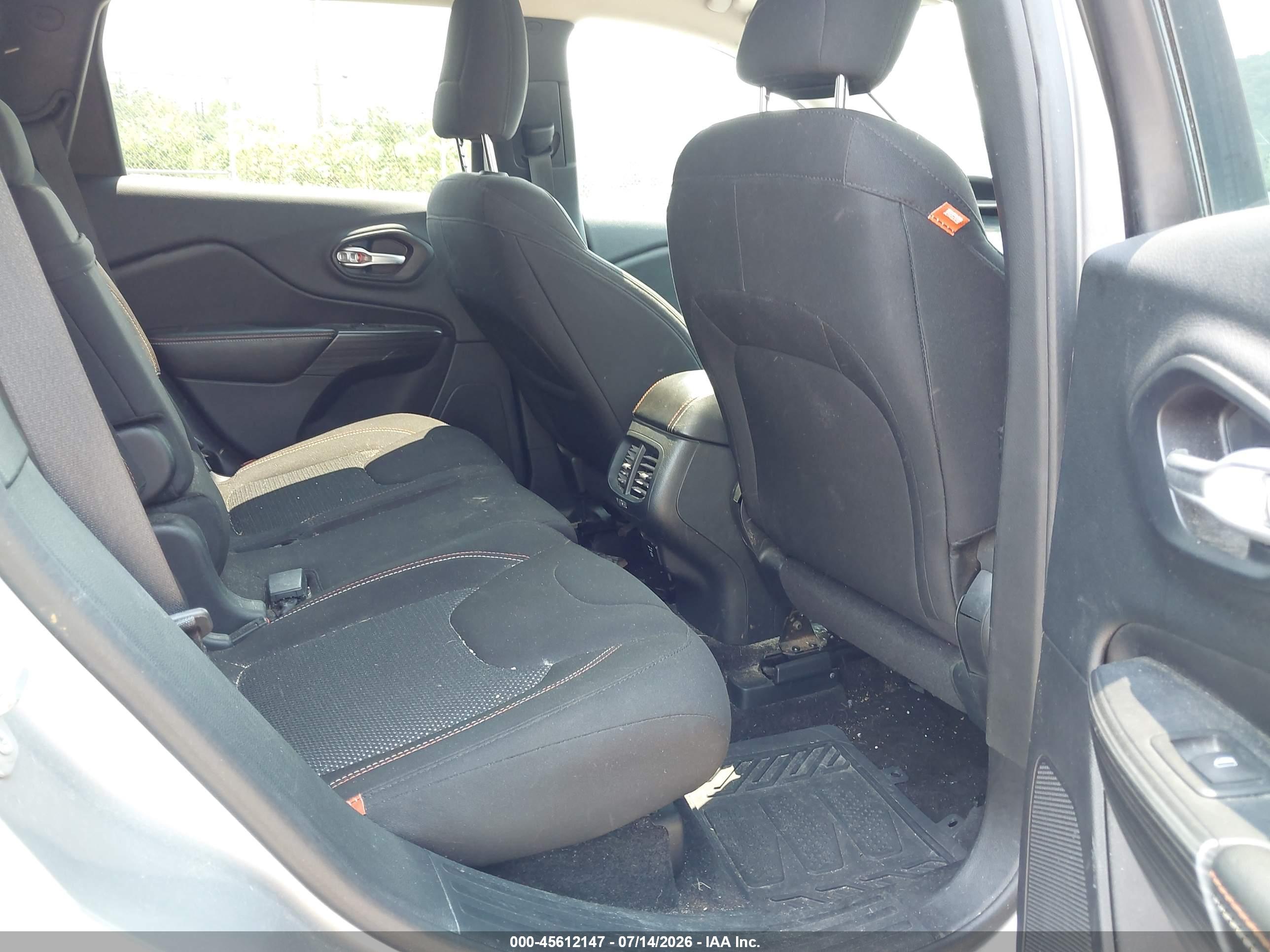 2016 JEEP CHEROKEE LATITUDE 4X4