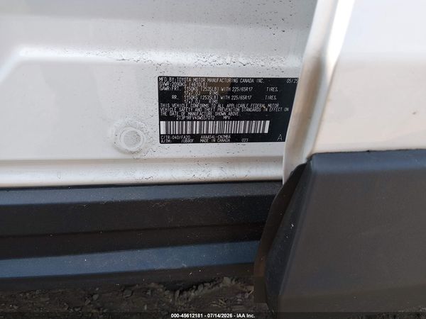 2025 TOYOTA RAV4 XLE
