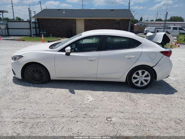 2016 MAZDA MAZDA3 I SPORT