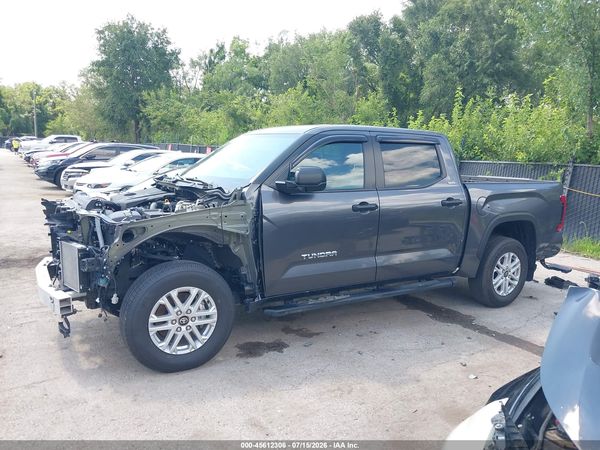 2025 TOYOTA TUNDRA SR5