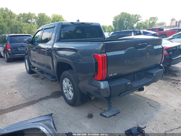 2025 TOYOTA TUNDRA SR5