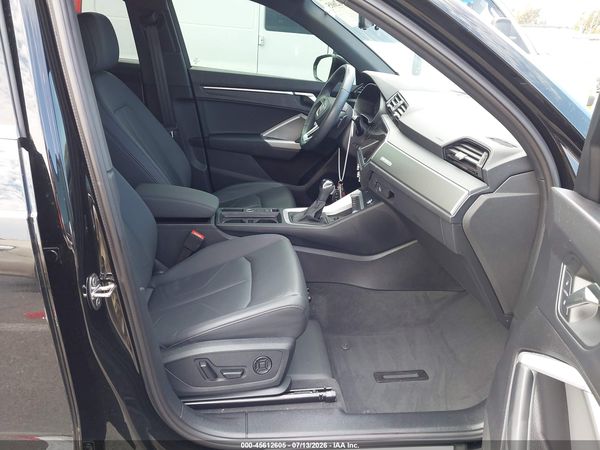 2024 AUDI Q3