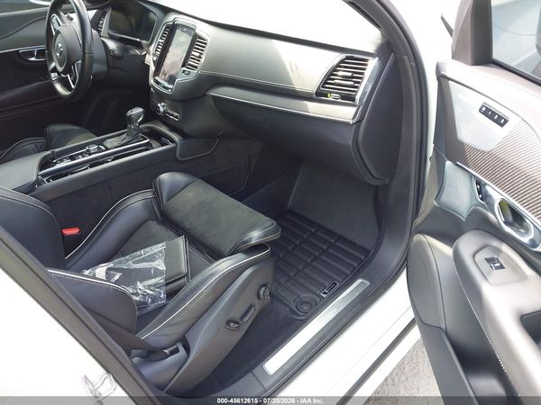 2019 VOLVO XC90 T5 R-DESIGN