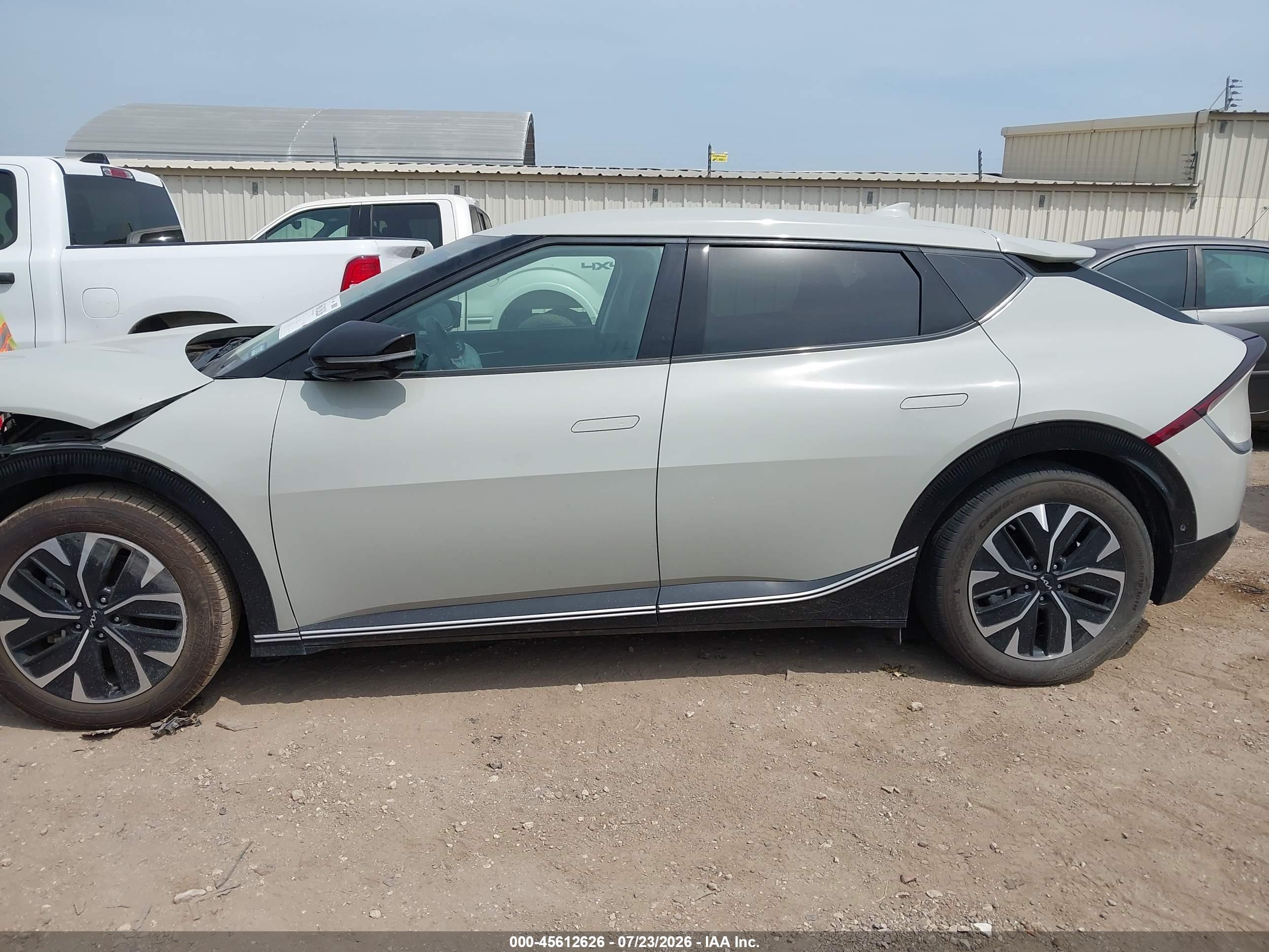 2023 KIA EV6 WIND