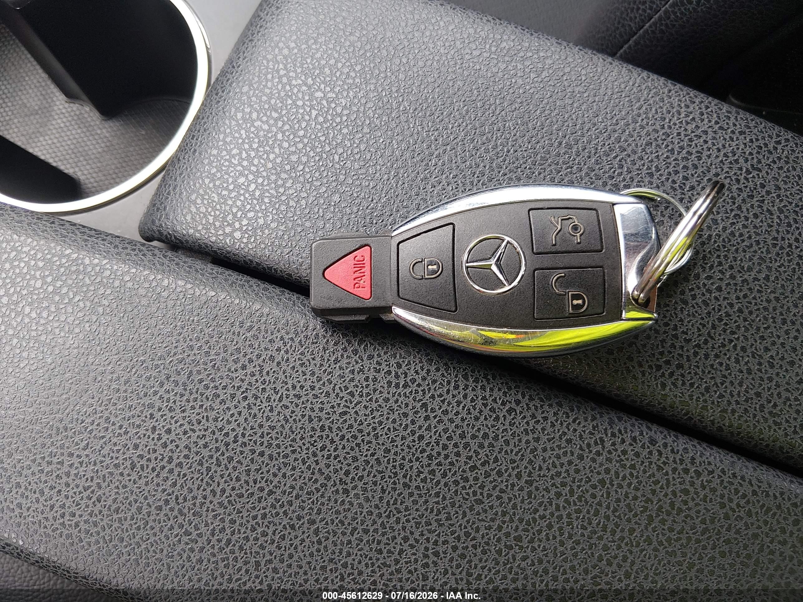 2013 MERCEDES-BENZ C 250 LUXURY