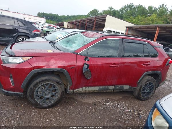 2019 TOYOTA RAV4 XLE