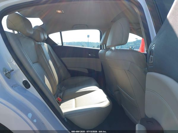 2017 ACURA ILX