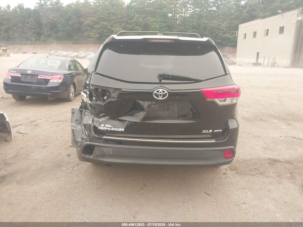 2018 TOYOTA HIGHLANDER XLE