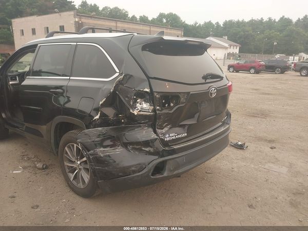 2018 TOYOTA HIGHLANDER XLE