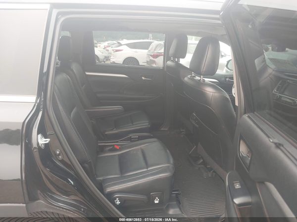 2018 TOYOTA HIGHLANDER XLE