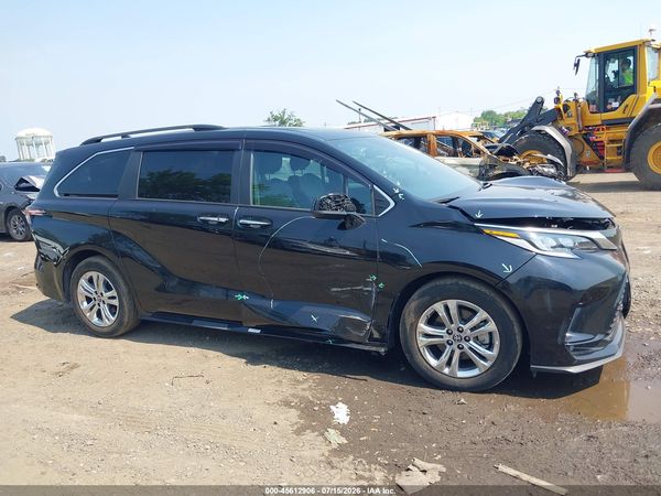 2022 TOYOTA SIENNA XSE — I116