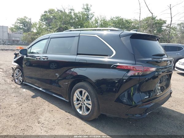 2022 TOYOTA SIENNA XSE — I117