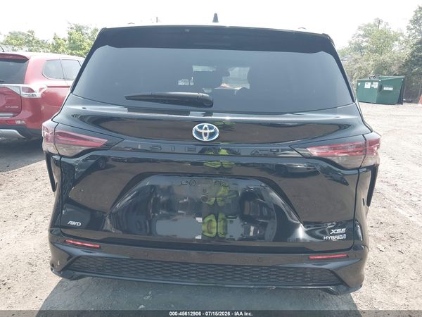 2022 TOYOTA SIENNA XSE — I119