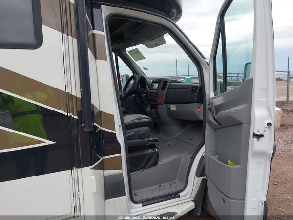 2013 MERCEDES-BENZ SPRINTER 3500 Standard Roof