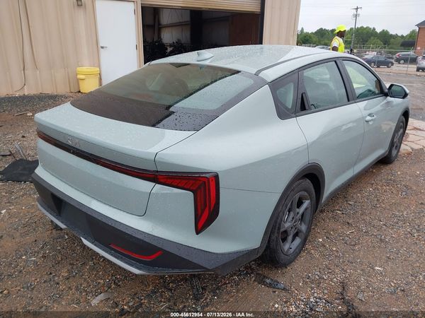 2026 KIA K4 LXS