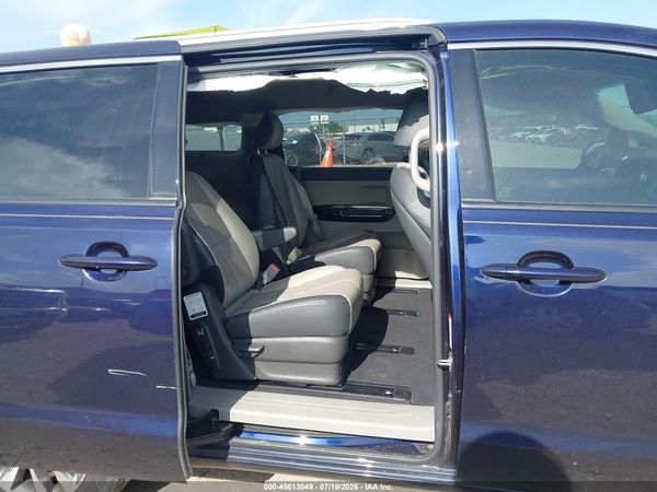 2018 KIA SEDONA SX