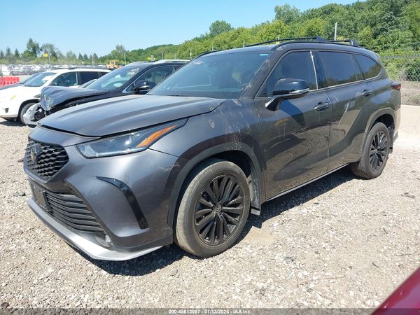 2024 TOYOTA HIGHLANDER XSE