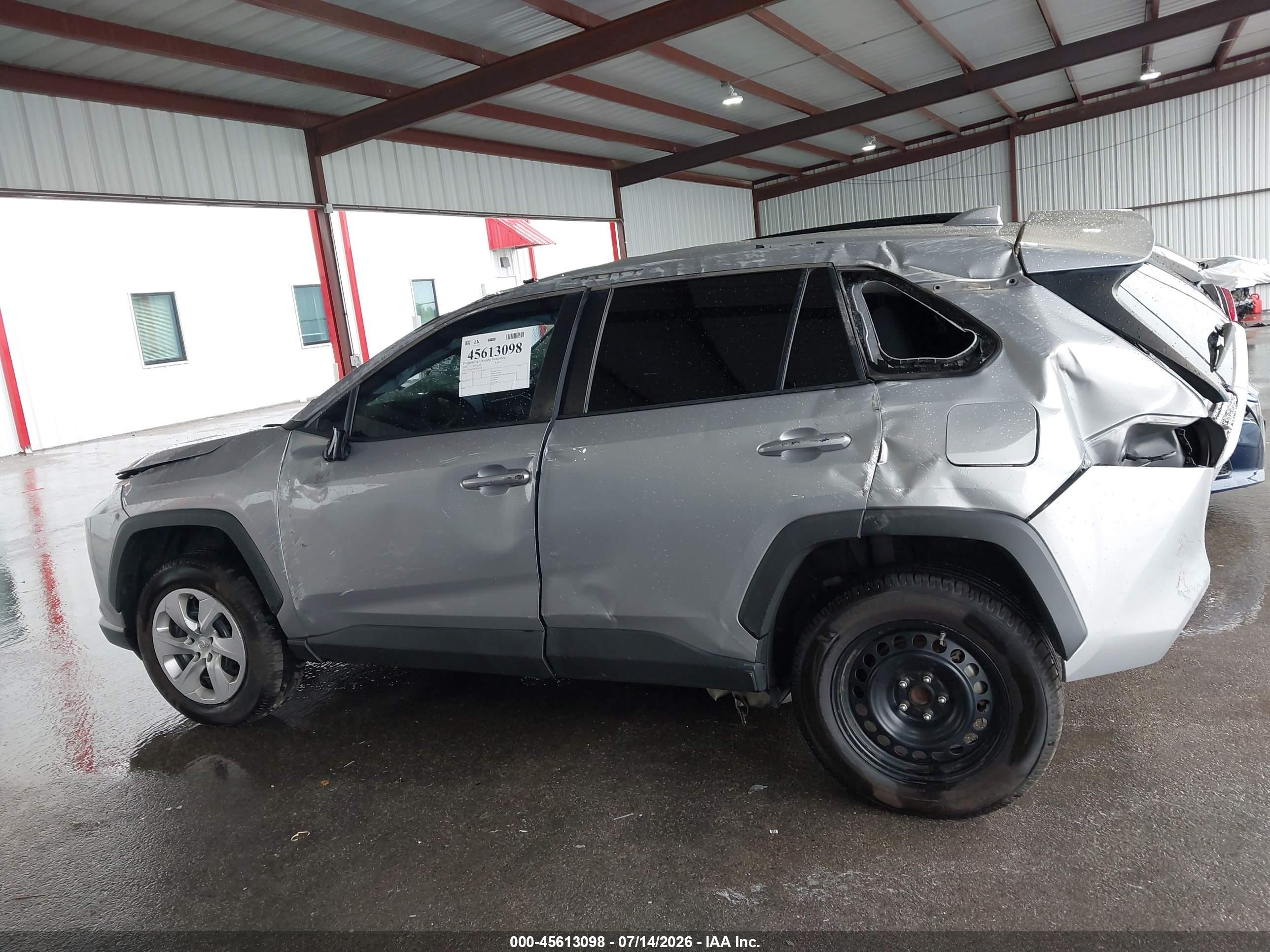 2019 TOYOTA RAV4 LE