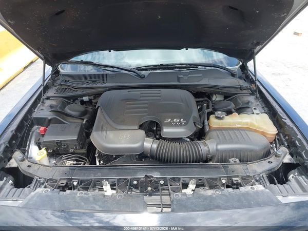 2016 DODGE CHALLENGER SXT