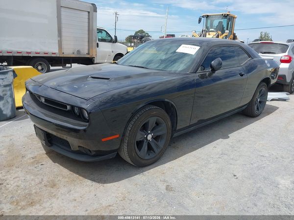 2016 DODGE CHALLENGER SXT
