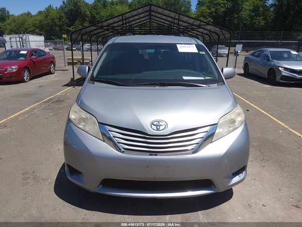 2015 TOYOTA SIENNA LE 7 PASSENGER