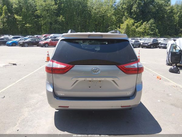 2015 TOYOTA SIENNA LE 7 PASSENGER
