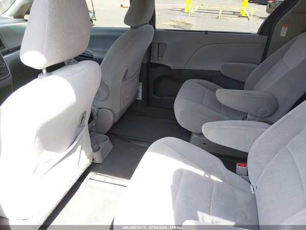 2015 TOYOTA SIENNA LE 7 PASSENGER