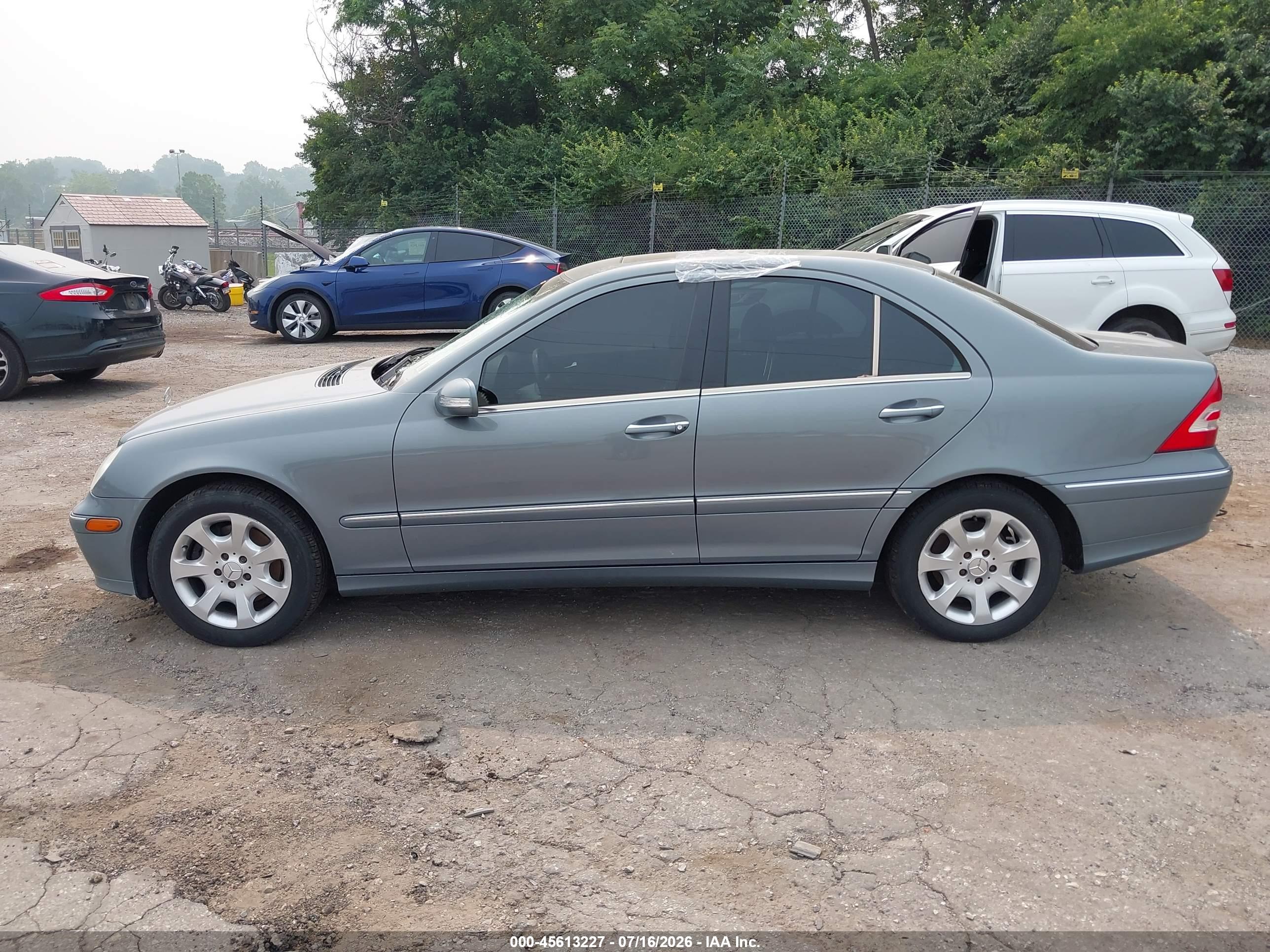 2005 MERCEDES-BENZ C 320 C240 4-Matic